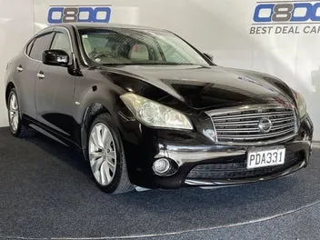 Nissan Fuga 2010 photo 2