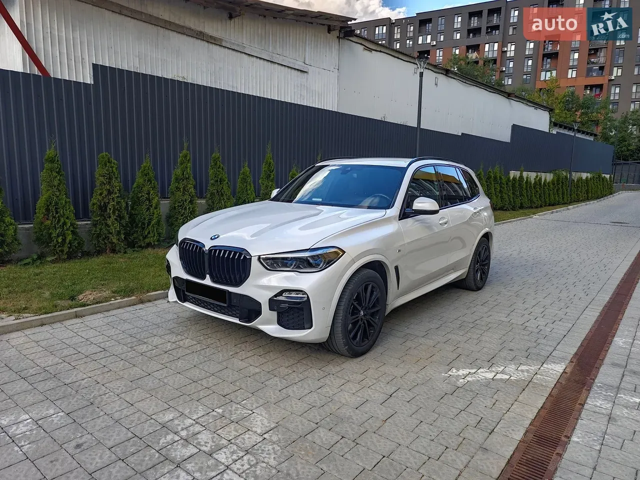 BMW X5 2019 photo 2