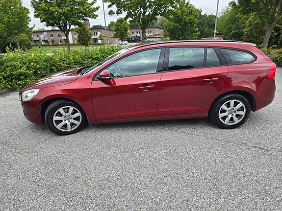 Volvo V60 2012 photo 4