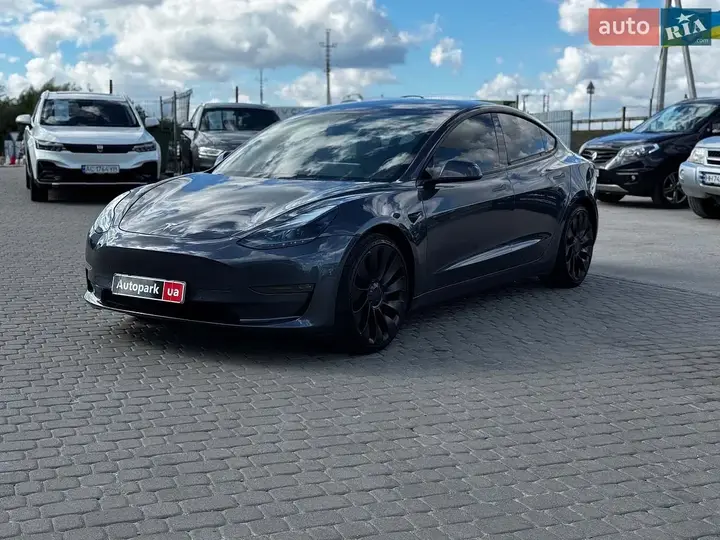 Tesla Model 3 2022 photo 2