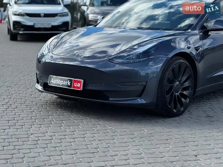Tesla Model 3 2022 photo 3