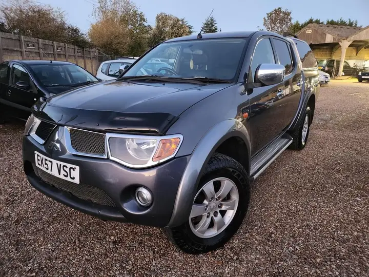 Mitsubishi L200 2007 photo 3