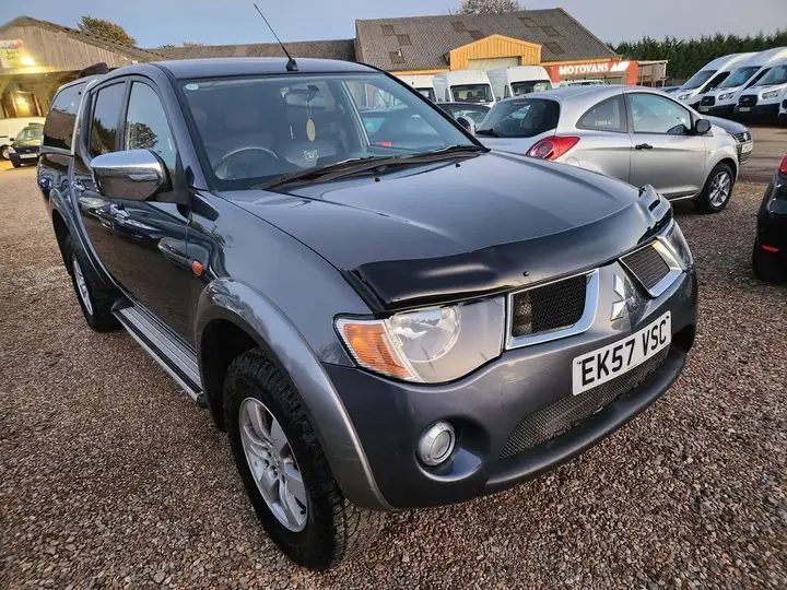 Mitsubishi L200