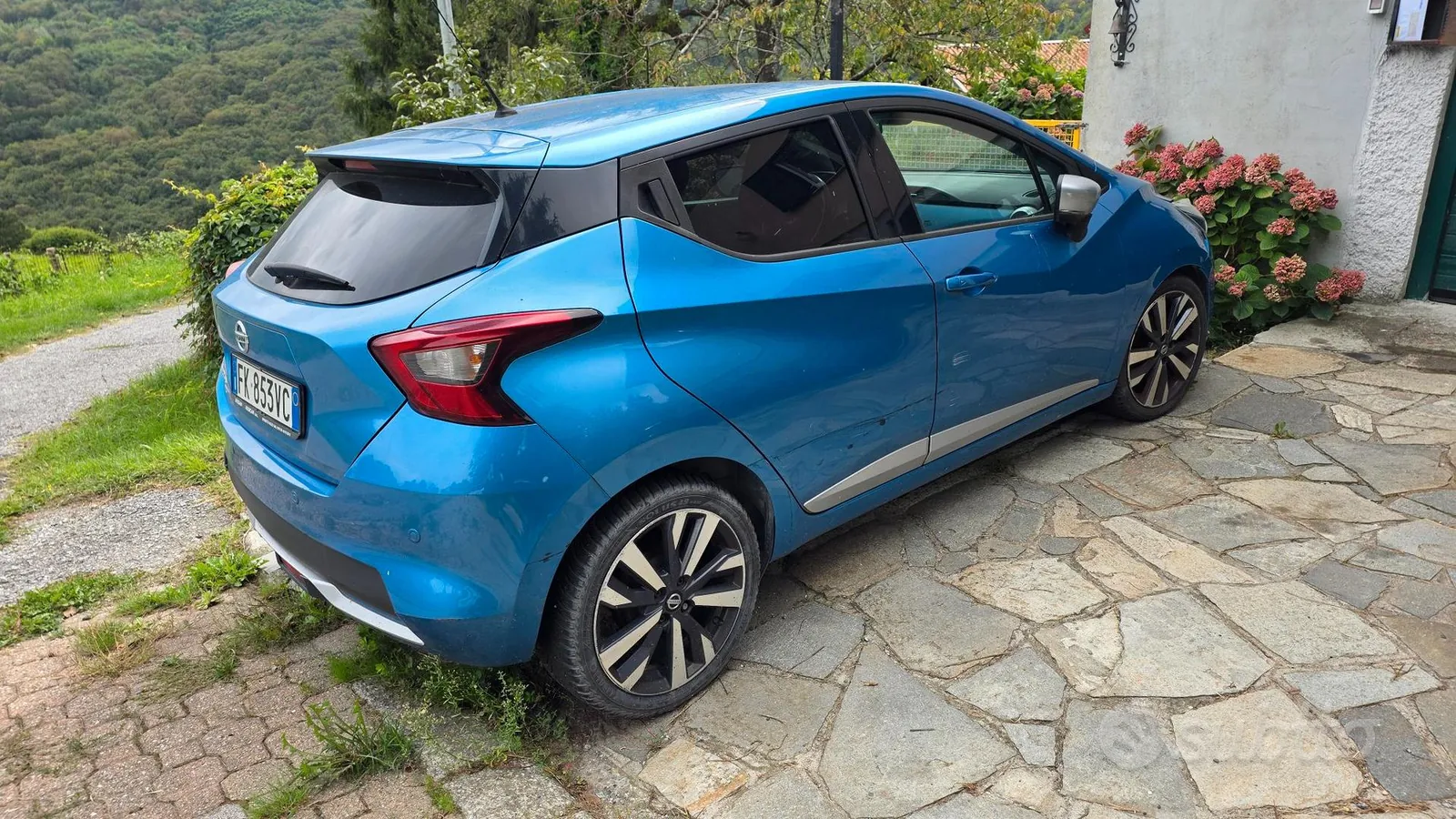 Nissan Micra 2017 photo 4