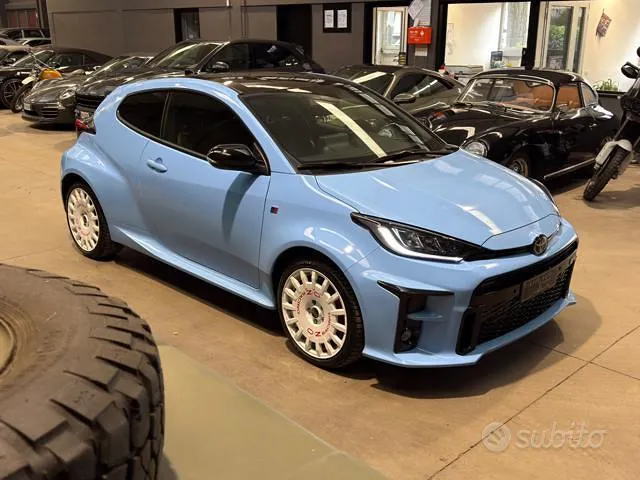 Toyota Yaris 2023 photo 3