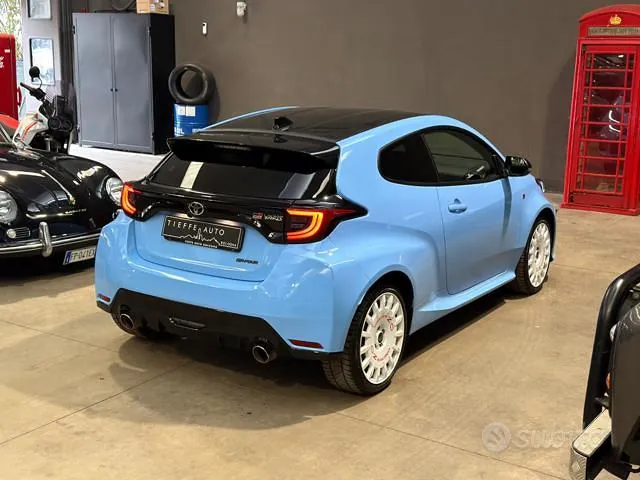 Toyota Yaris 2023 photo 4