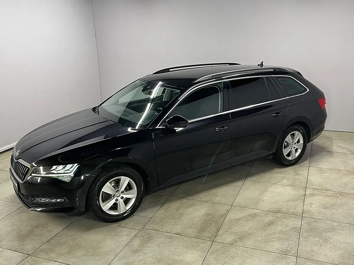 Skoda Superb 2022 photo 3
