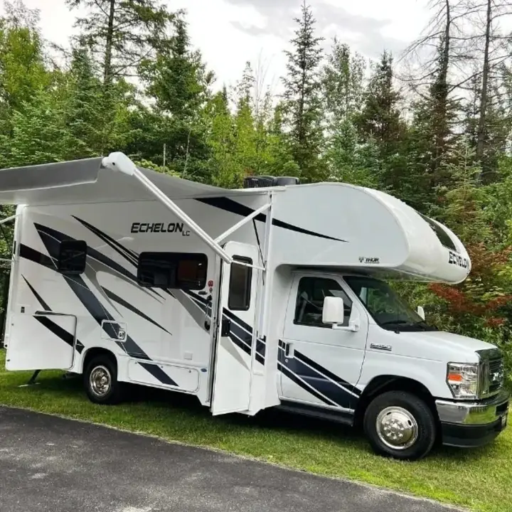 Ford E-450 2022 photo 5