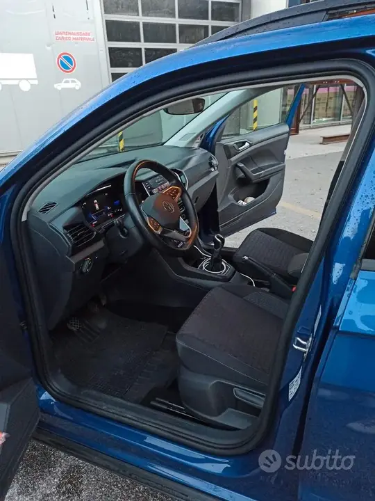 Volkswagen T-Cross 2023 photo 4