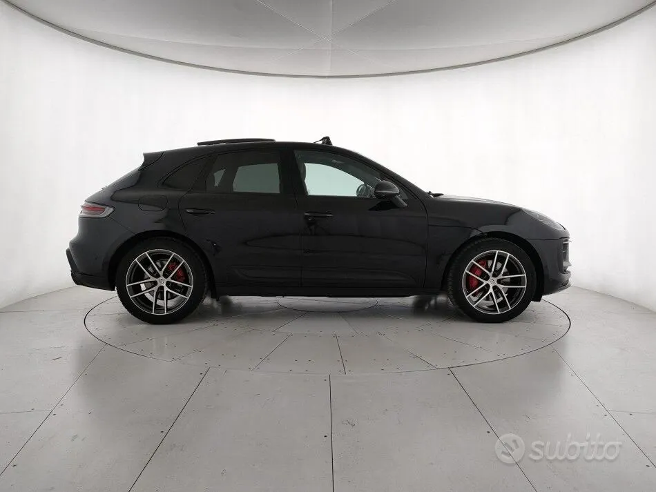 Porsche Macan 2023 photo 3