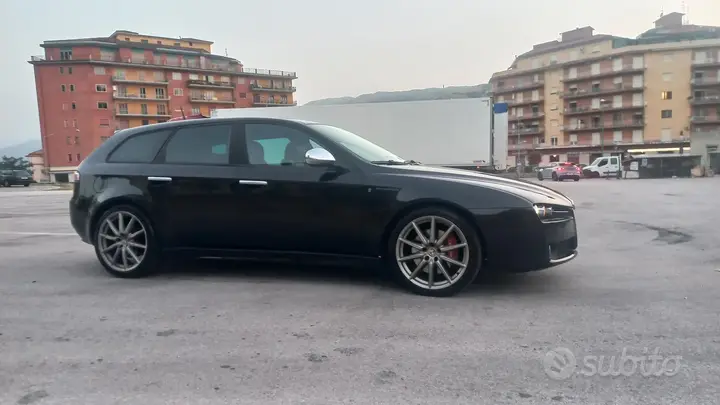 Alfa Romeo 159