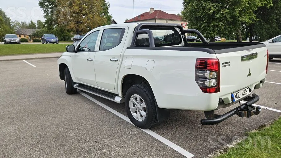 Mitsubishi L200 2021 photo 3