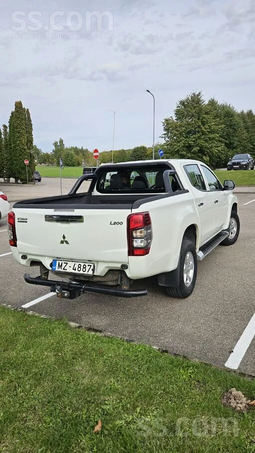 Mitsubishi L200 2021 photo 4