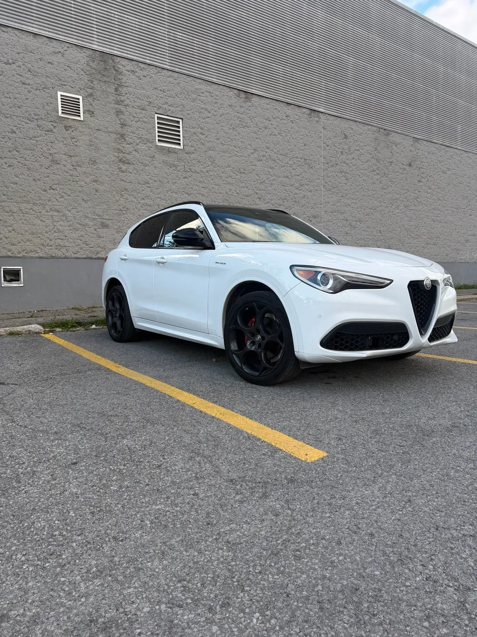 Alfa Romeo Stelvio 2022 photo 2