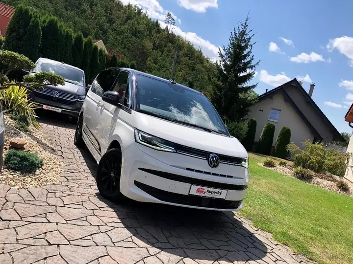 Volkswagen Multivan 2023 photo 5