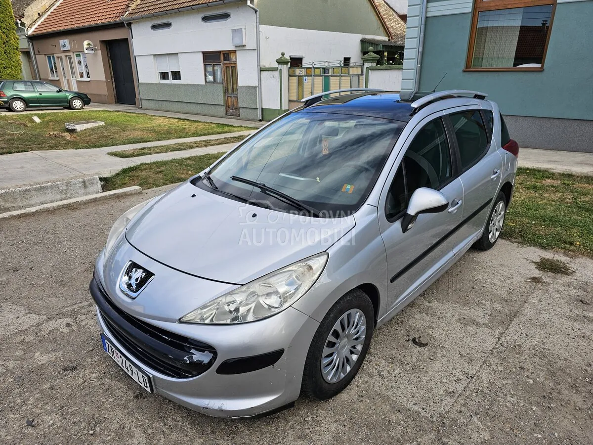 Peugeot 207 2008 photo 2