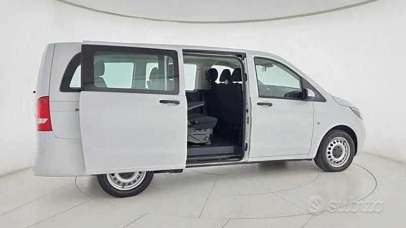 Mercedes-Benz Vito 2022 photo 2