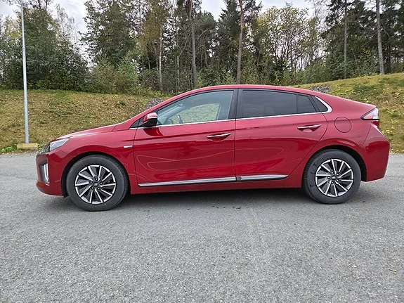 Hyundai Ioniq 2020 photo 2