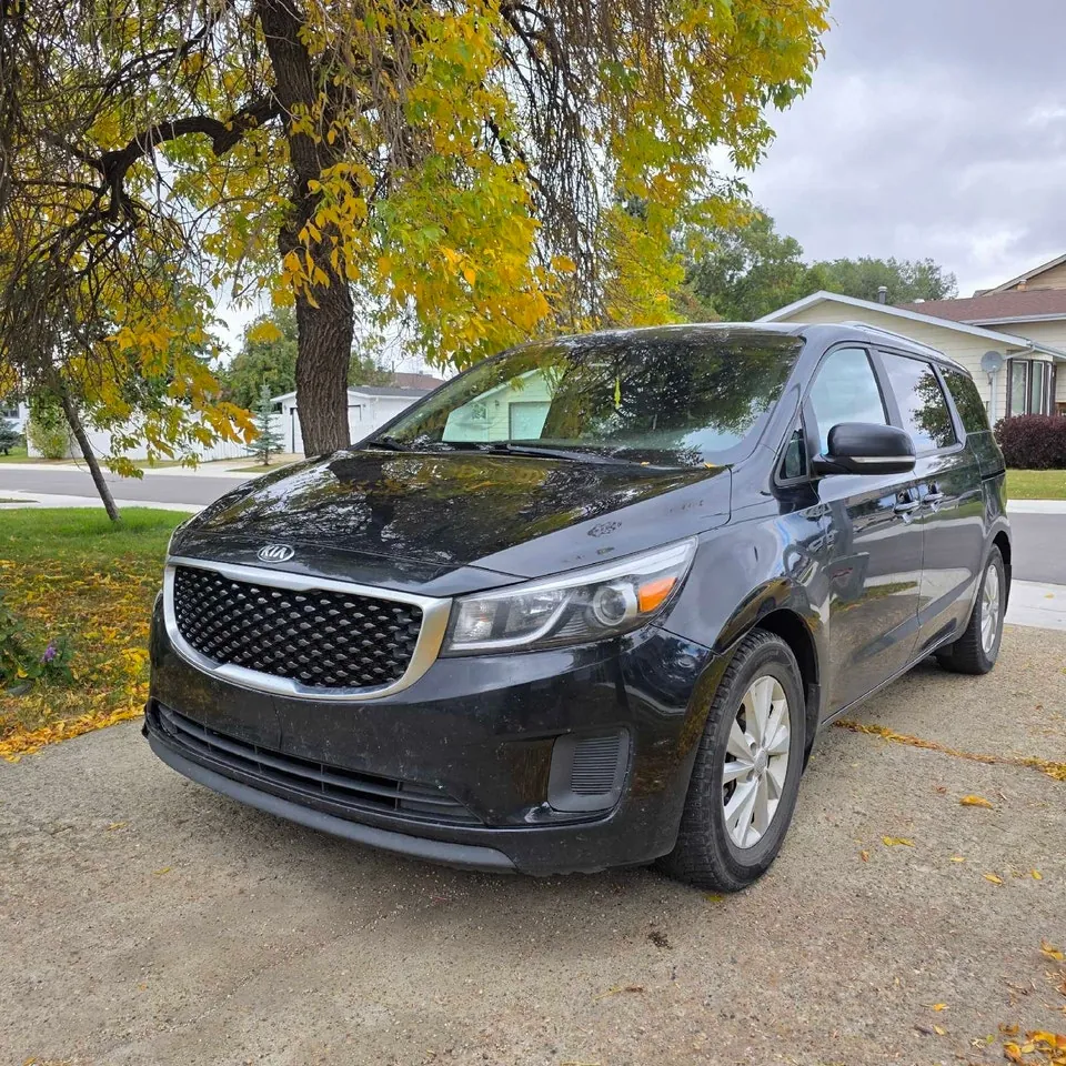 Kia Sedona 2017 photo 5