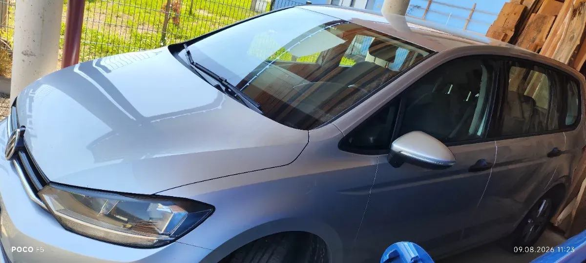 Volkswagen Touran 2016 photo 2