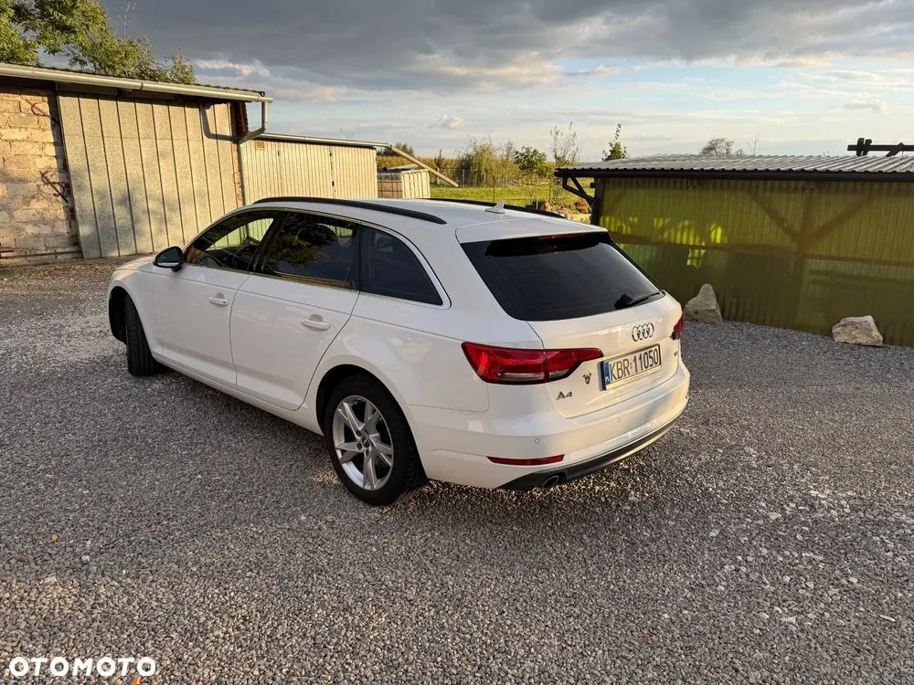 Audi A4 Avant 2018 photo 4