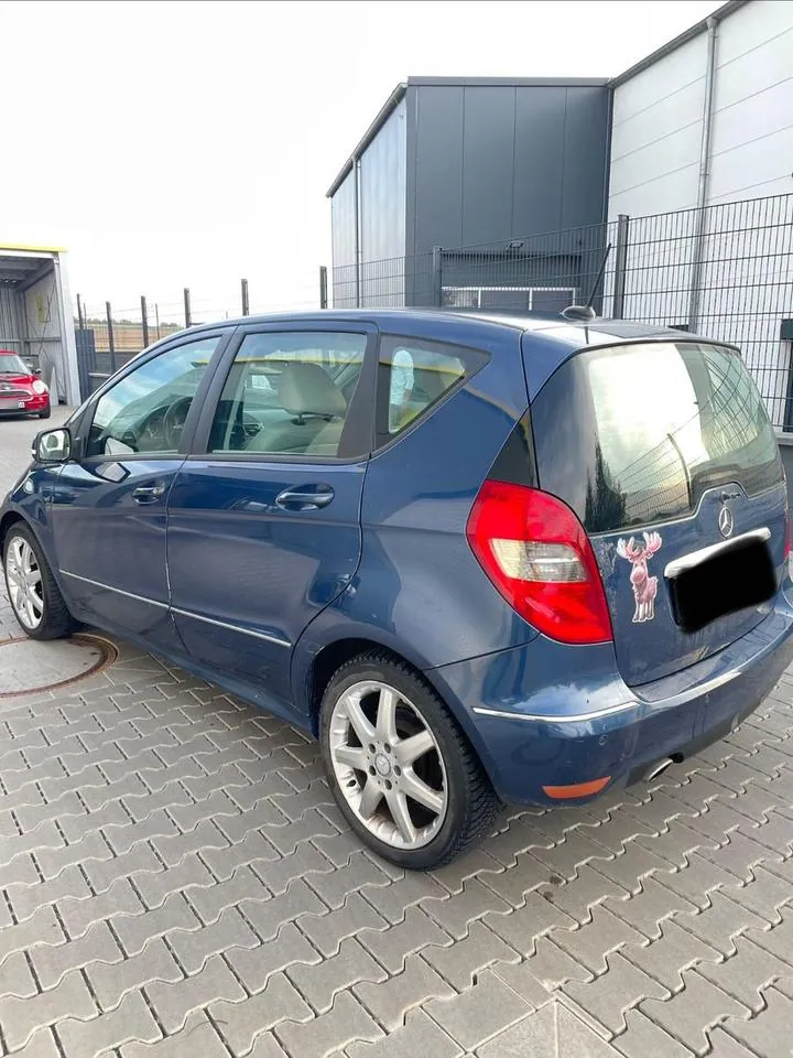Mercedes-Benz A 180