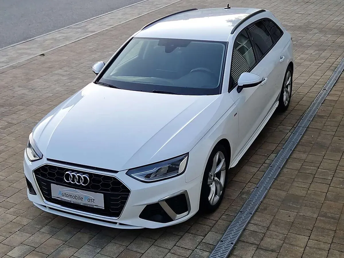 Audi A4 2023 photo 3