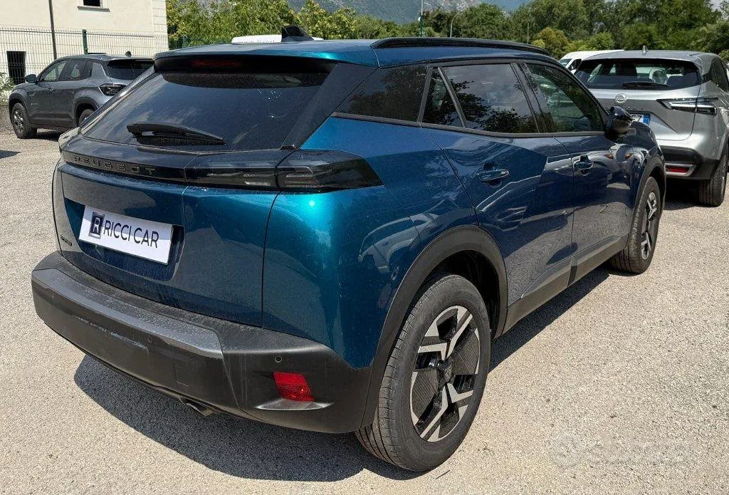 Peugeot 2008 2025 photo 3