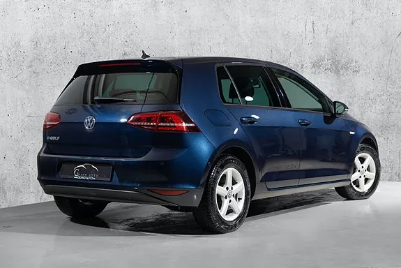 Volkswagen Andre 2015 photo 2