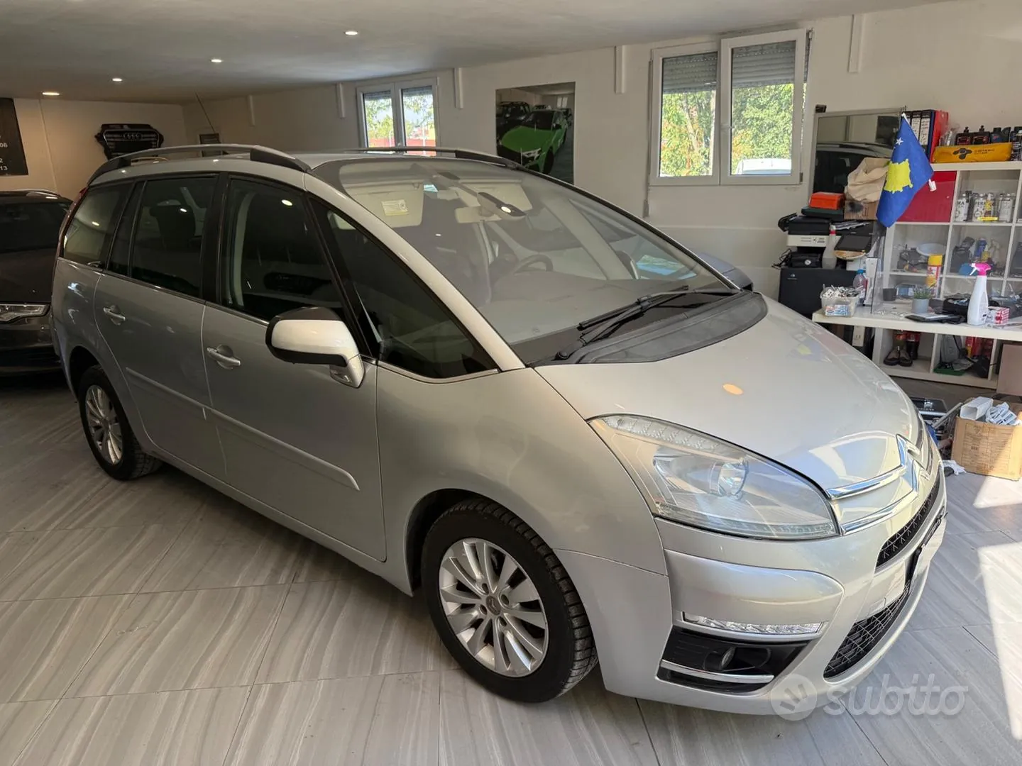 Citroen C4 Picasso 2011 photo 4