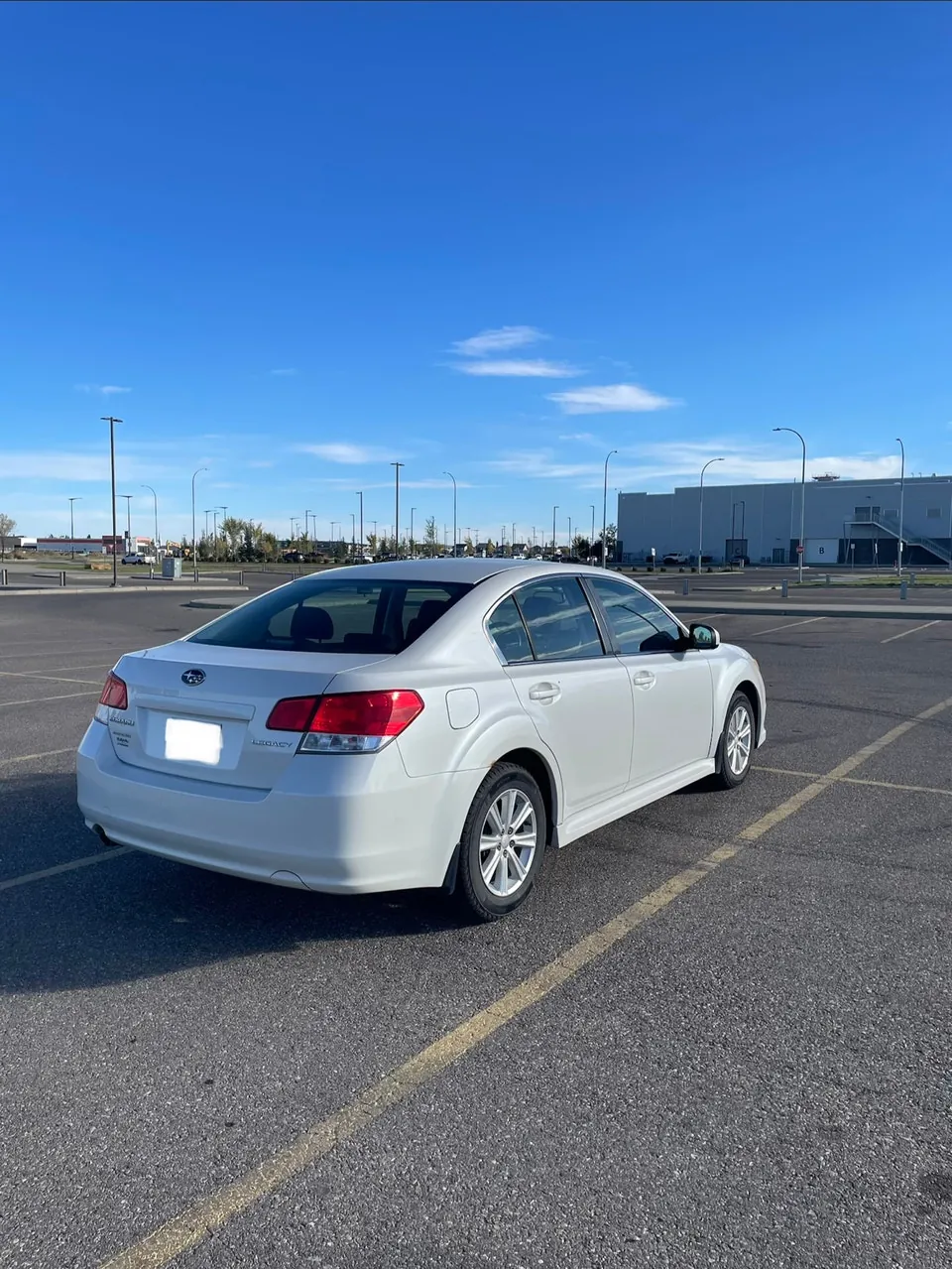 Subaru Legacy 2011 photo 3