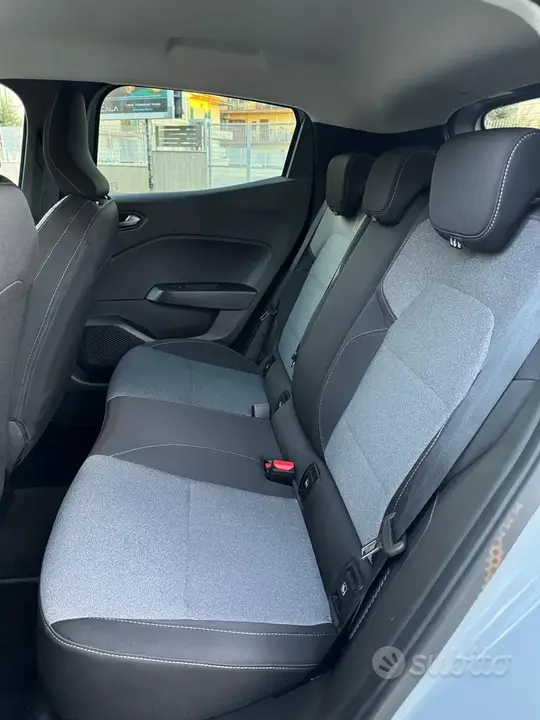 Renault Clio 2024 photo 5