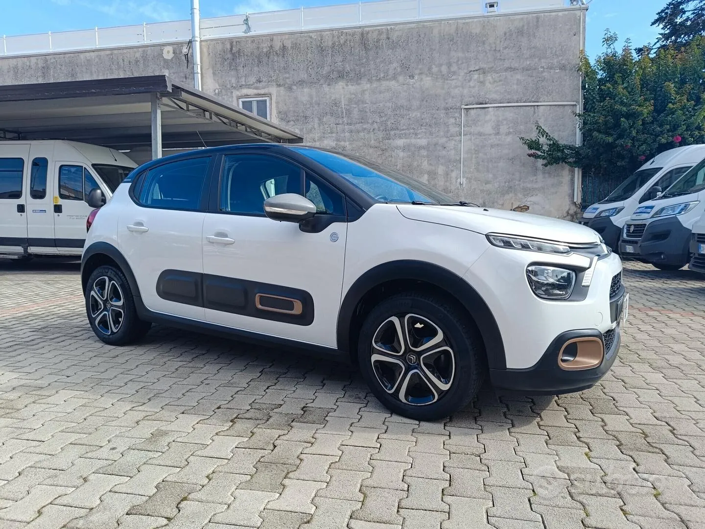 Citroen C3 2023 photo 2
