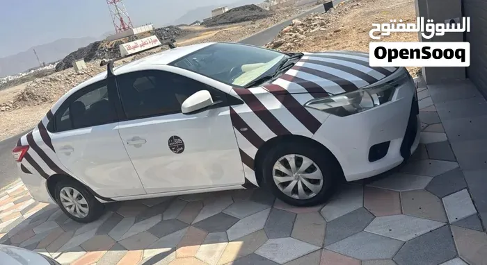 Toyota Yaris 2016 photo 2