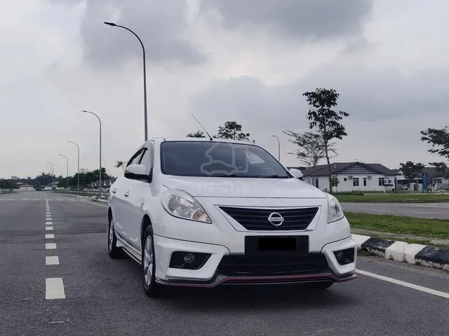 Nissan Almera