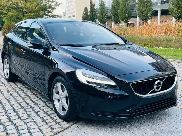 Volvo V40 2018 photo 4