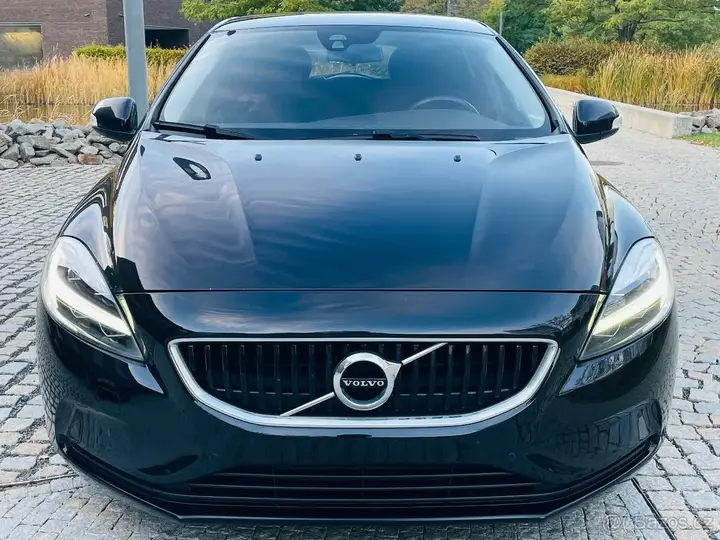 Volvo V40 2018 photo 3