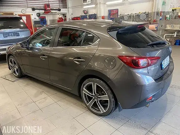 Mazda 3 2015 photo 5
