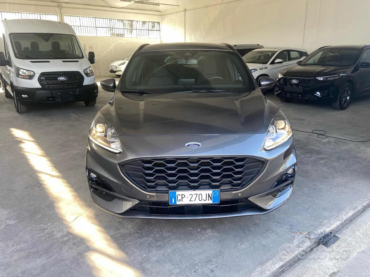Ford Kuga 2023 photo 2