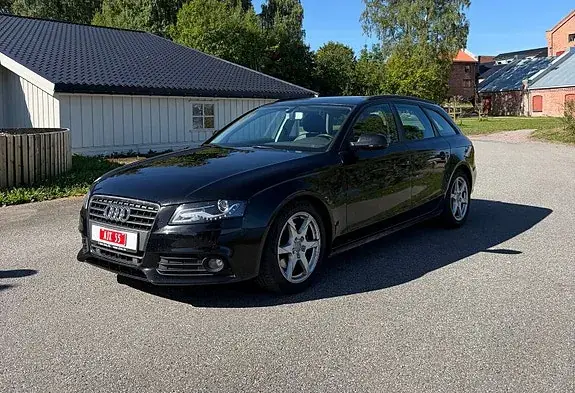 Audi A4 2011 photo 4
