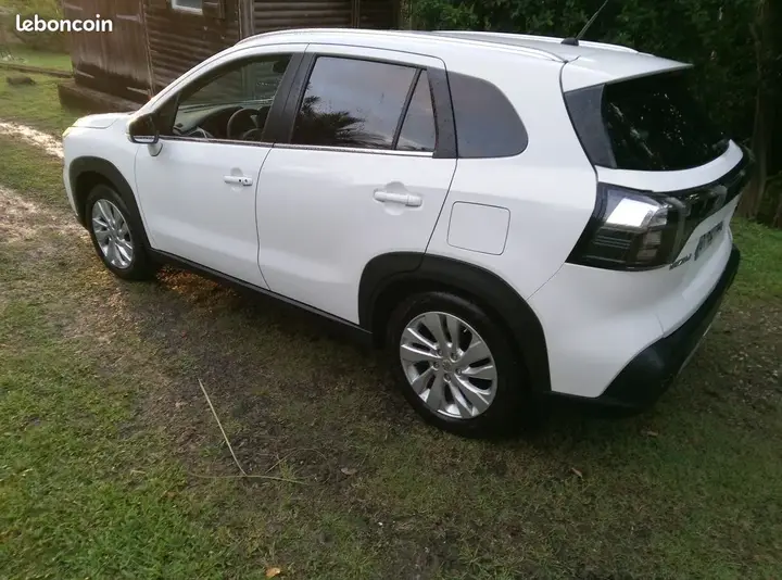Suzuki S-Cross 2024 photo 2