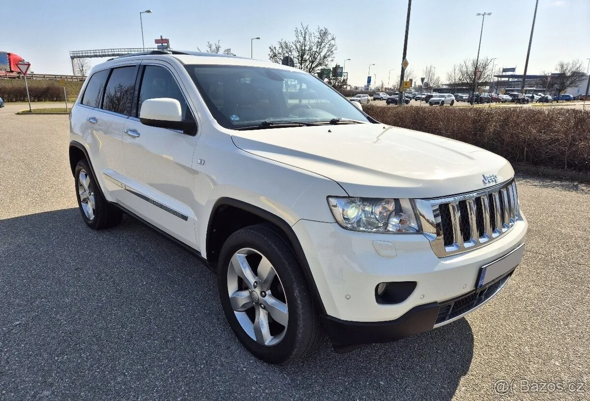 Jeep Grand Cherokee 2011 photo 3