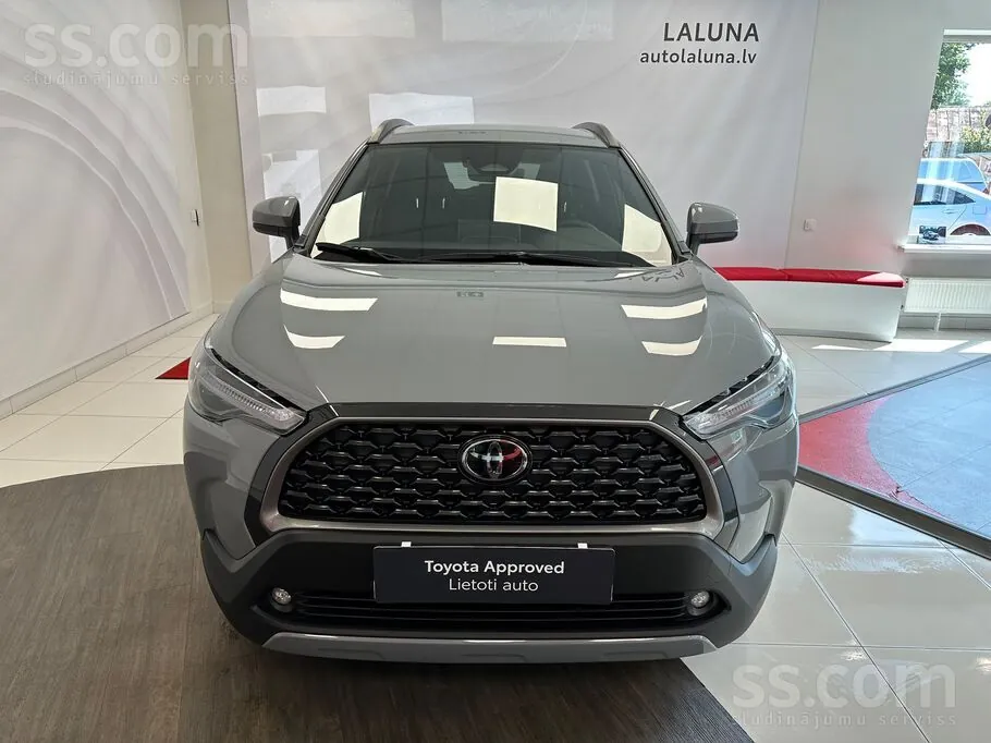 Toyota Corolla Cross 2025 photo 2