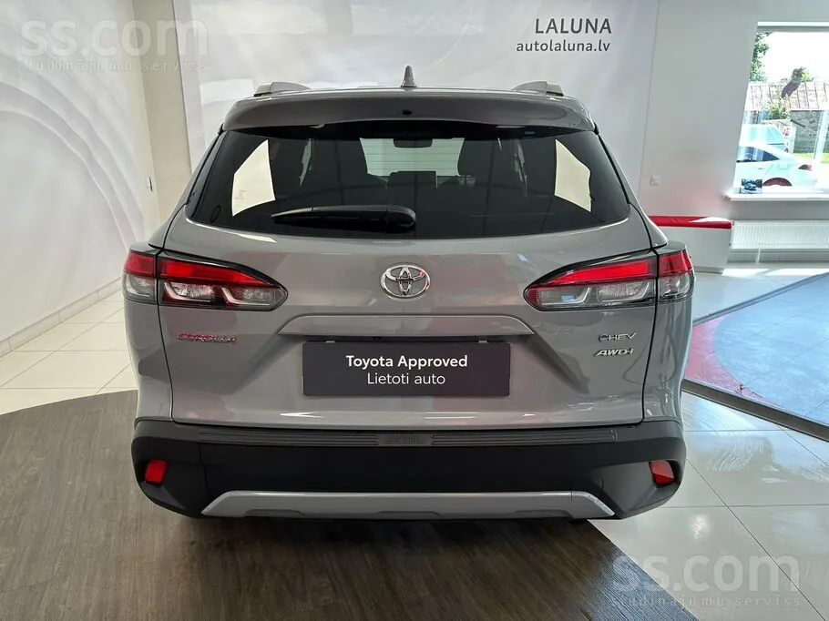 Toyota Corolla Cross 2025 photo 5