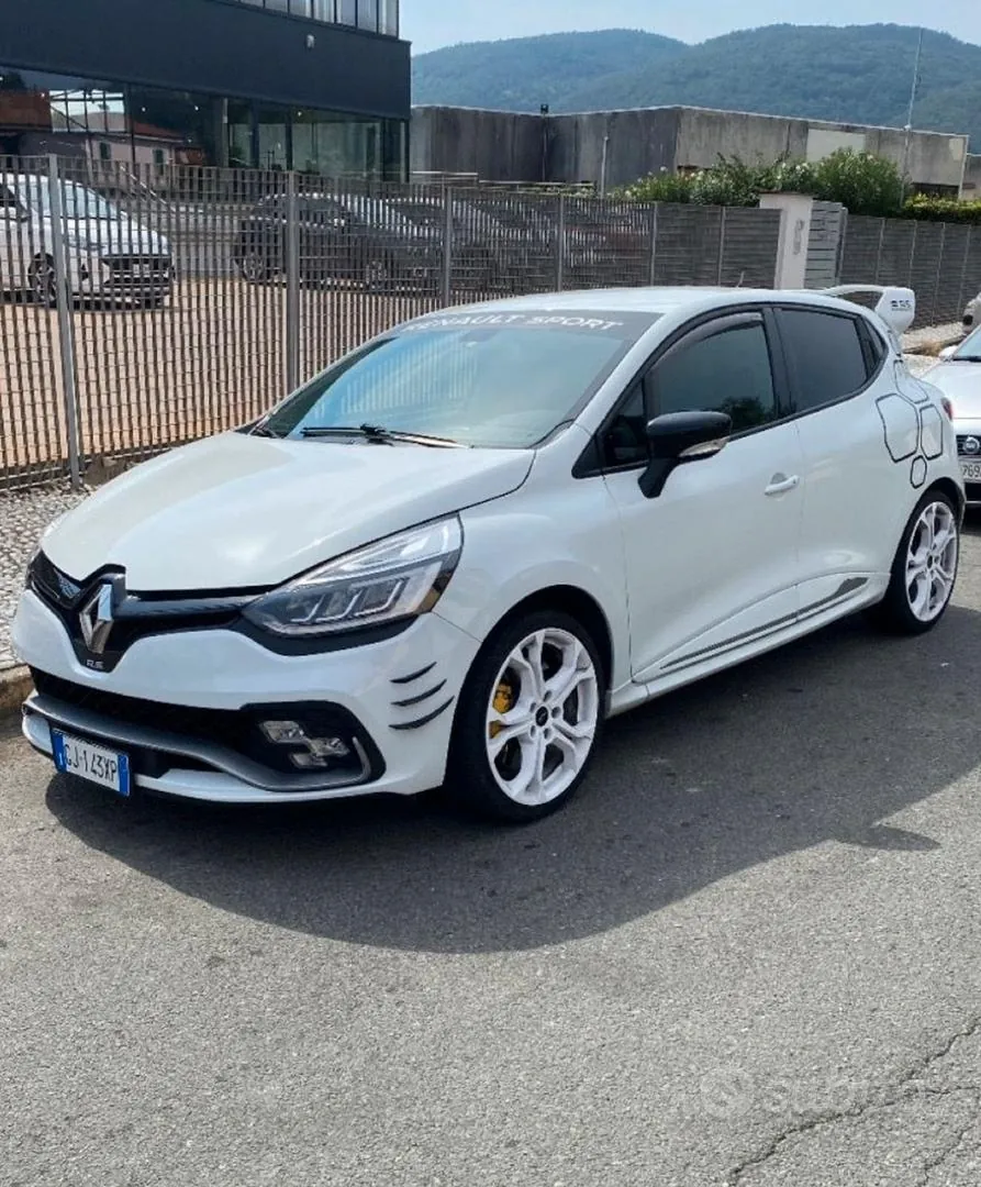 Renault Clio 2022 photo 3