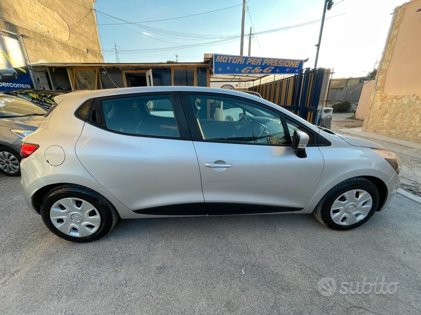 Renault Clio 2017 photo 2
