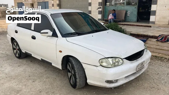 Kia Sephia 1997 photo 4