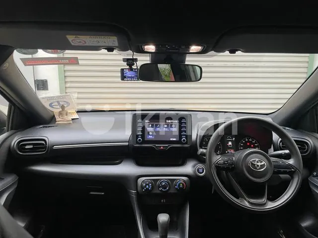 Toyota Yaris 2023 photo 3