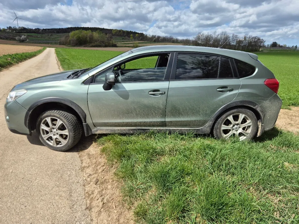 Subaru Xv 2015 photo 3