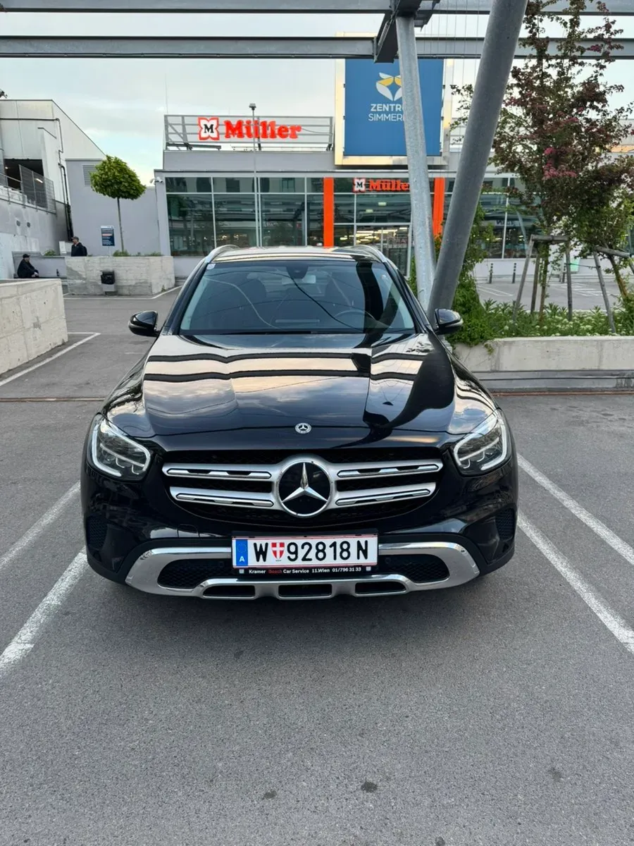 Mercedes-Benz Glc-Class 2020 photo 2